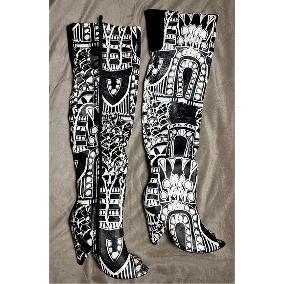 Cape Robbin Shoes - Cape Robbin Black White Faux Leather Tresa Open Toe Thigh High Boots Size 11